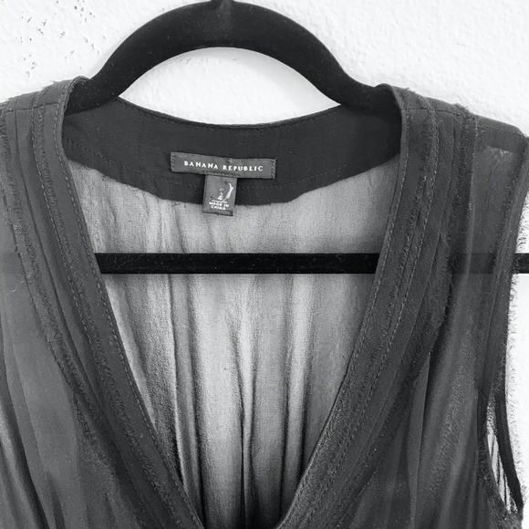 Black LBD Banana Republic Silk dress - Picture 3 of 8